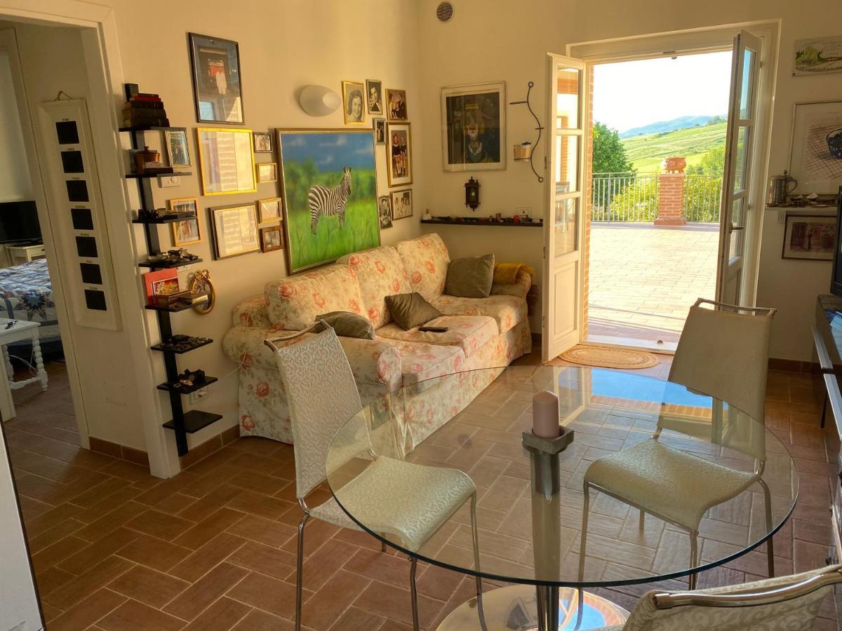 Ferienwohnung La Posta Di Bacco Gualdo Cattaneo Exterior foto