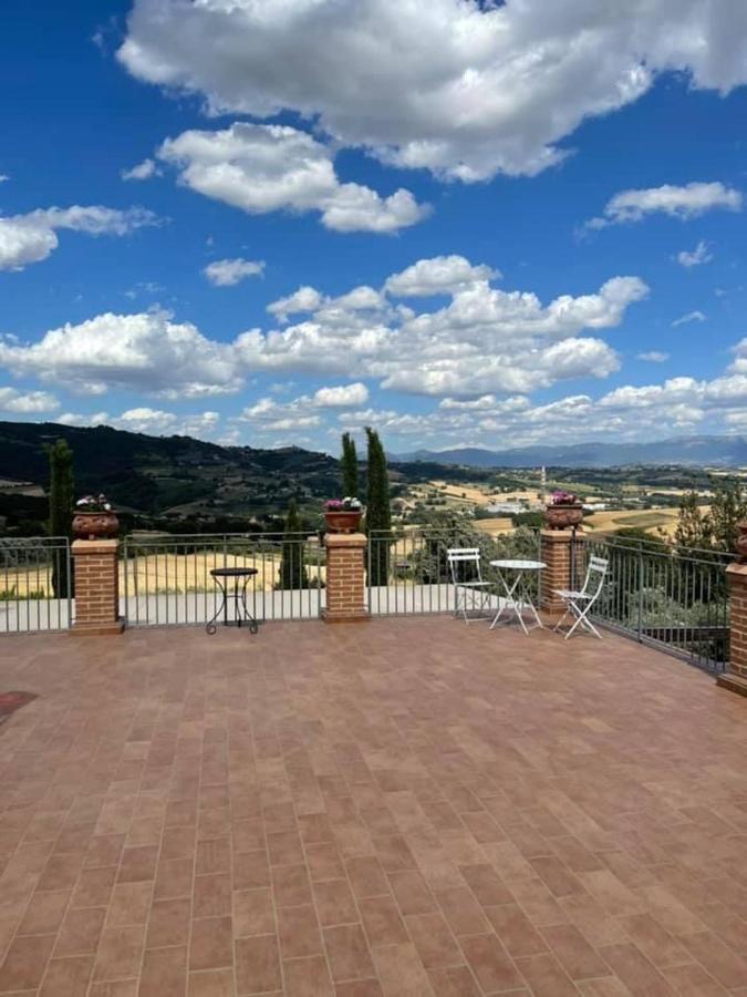 Ferienwohnung La Posta Di Bacco Gualdo Cattaneo Exterior foto